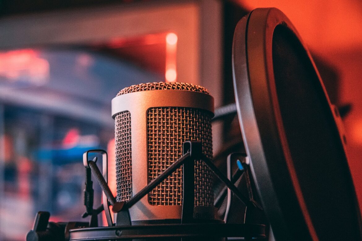 Top Project Management Podcasts Sharing Real Success Stories in 2025