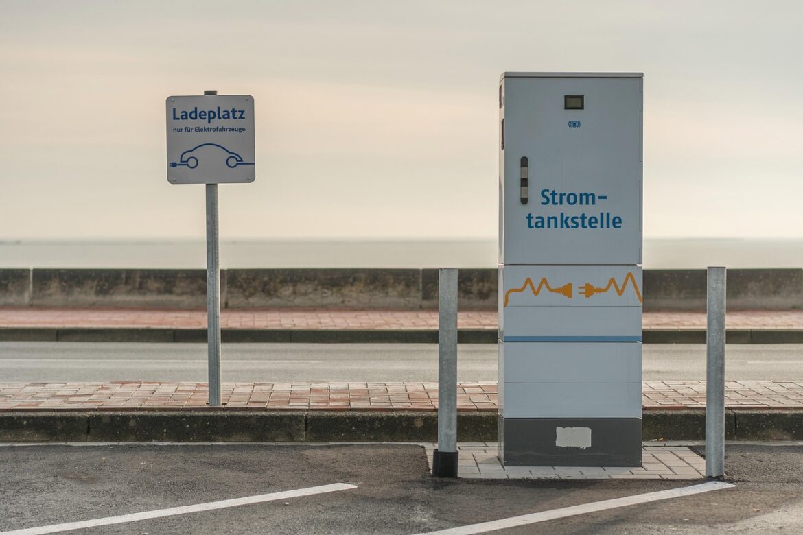 Sustainable Rides: Top Electric Cars of 2025