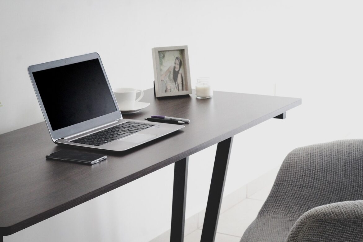 Top Trending Laptops for Administration in 2025: Power and Practicality