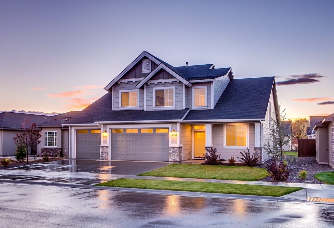 Spring Staffing Surges and AI-Driven HR Challenges Reshape Real Estate Talent Management