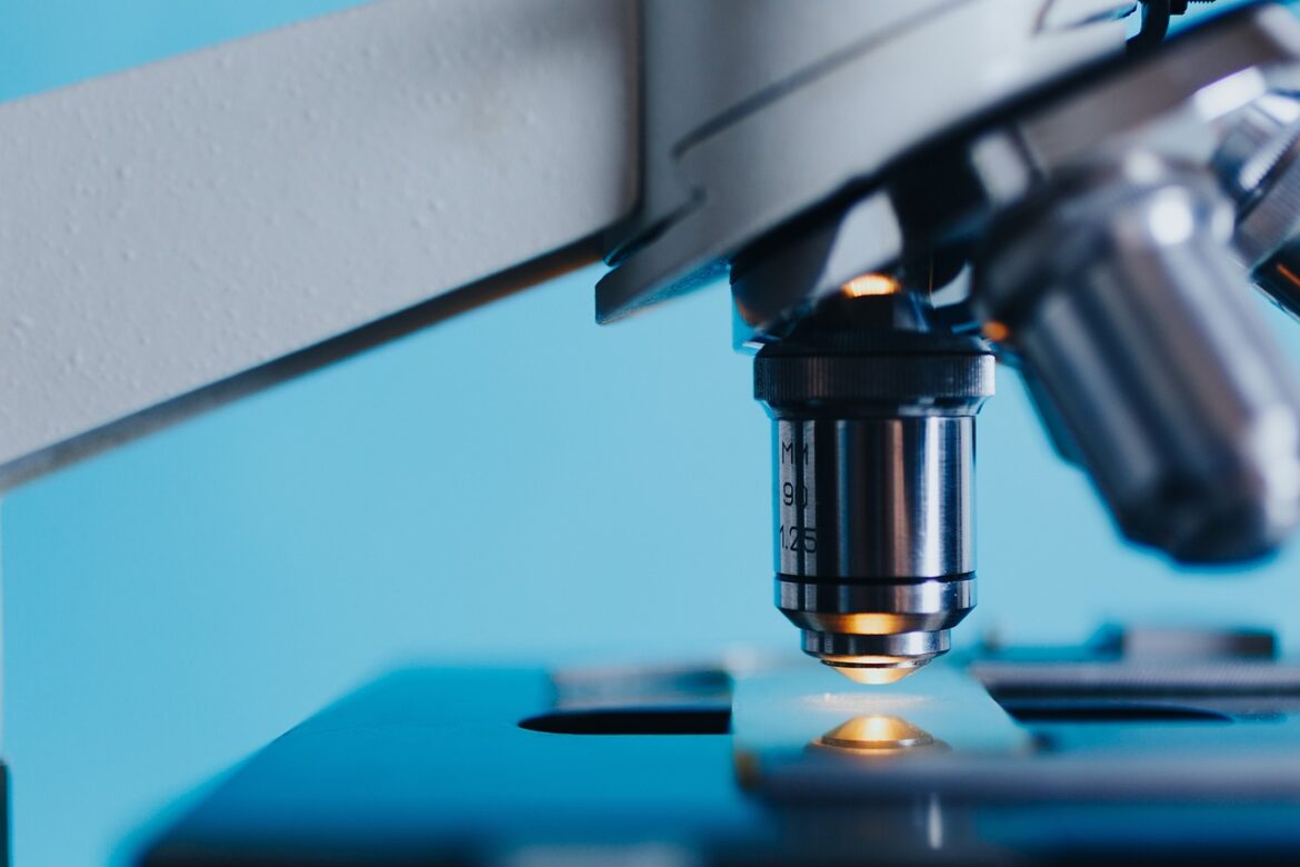 Science Leadership Under Pressure