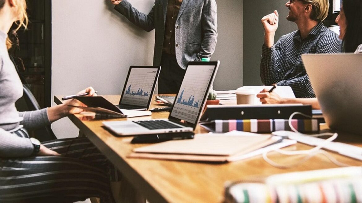 Design Trends in Project Management 2025