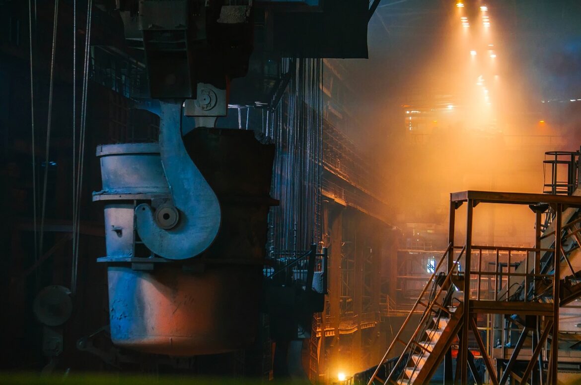 Modern Manufacturing: The Evolution of Workplace Communication
