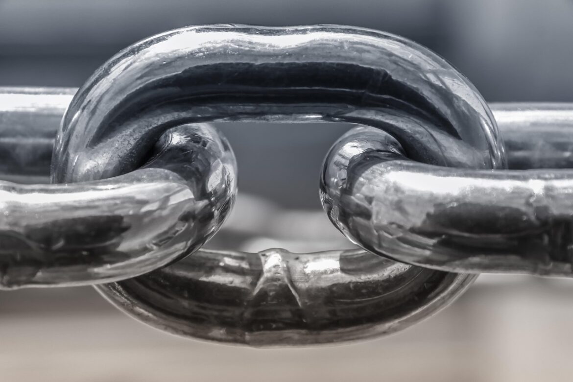 Top 5 Trending Supply Chain Tools Revolutionizing 2025 Operations