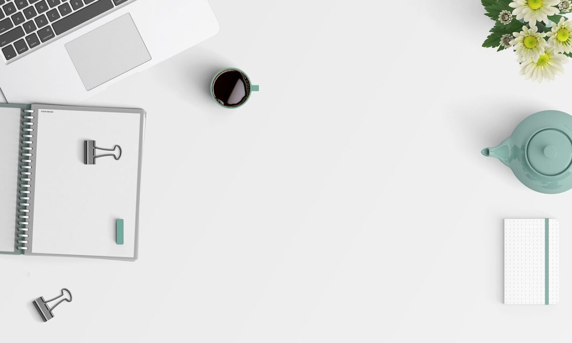 5 HR Hardware Trends Redefining Workplaces in 2025