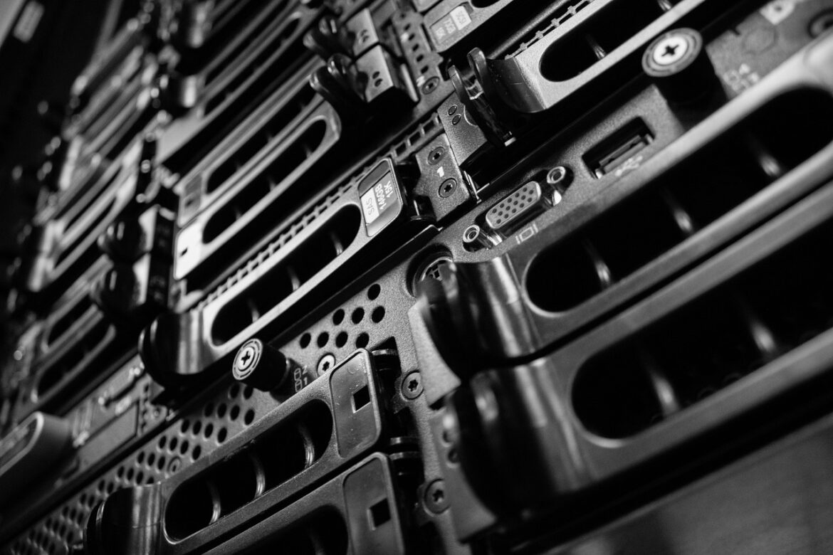 AI Evolution 2025: Breakthroughs, Privacy Concerns, and Shifting User Demographics