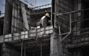 construction workers using vr headset