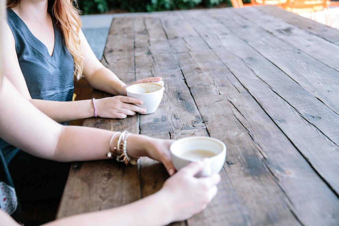 Top Workplace Communication Podcasts: Real Stories and Practical Insights
