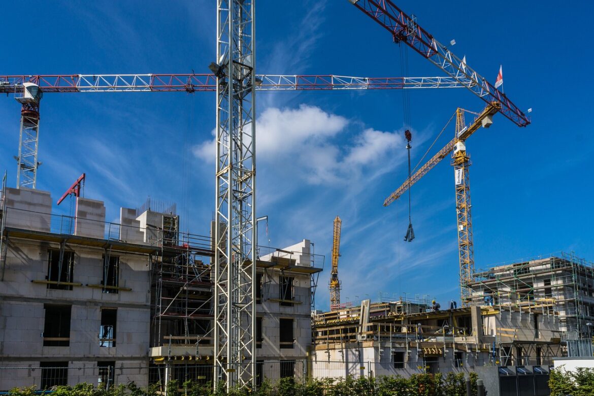 Shifting Sands at the Top: How Construction Administration Adapts to Policy and Paces