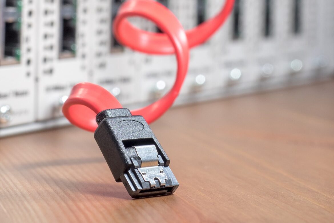 Cloud Services Stocks: Key Moves and Market Trends in 2025