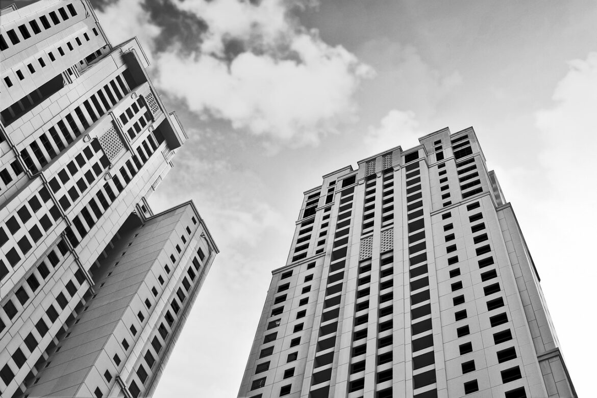 Empathy, AI, and Adaptability: Real Stories Shaping Workplace Communication in 2025