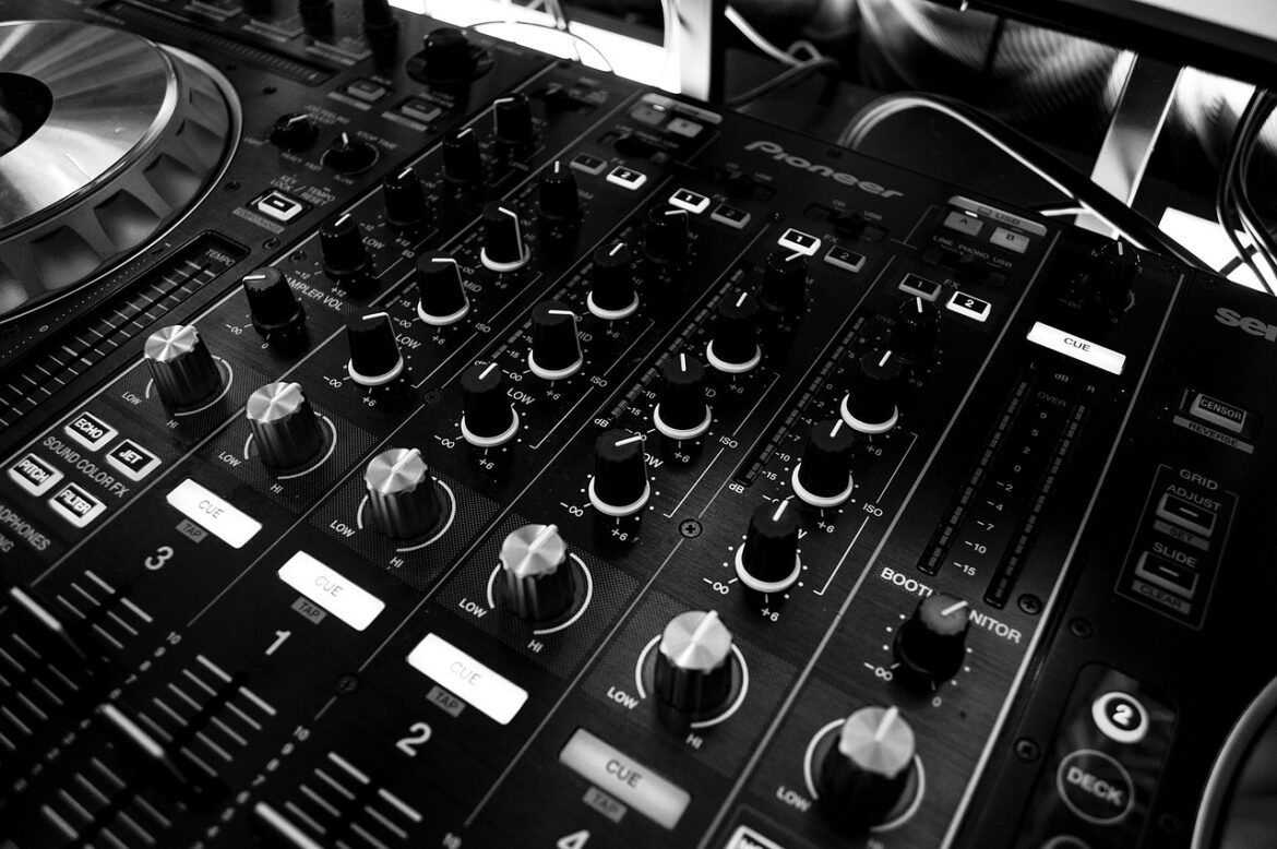Inside the Real-World Drama of Supply Chains on Airwaves