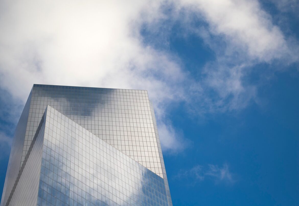 Luxury Cloud Services: Redefining Exclusivity in Tech