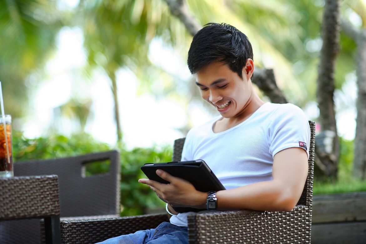 Top Programming Languages for HR Tech in 2025: From Chatbots to Data Analytics