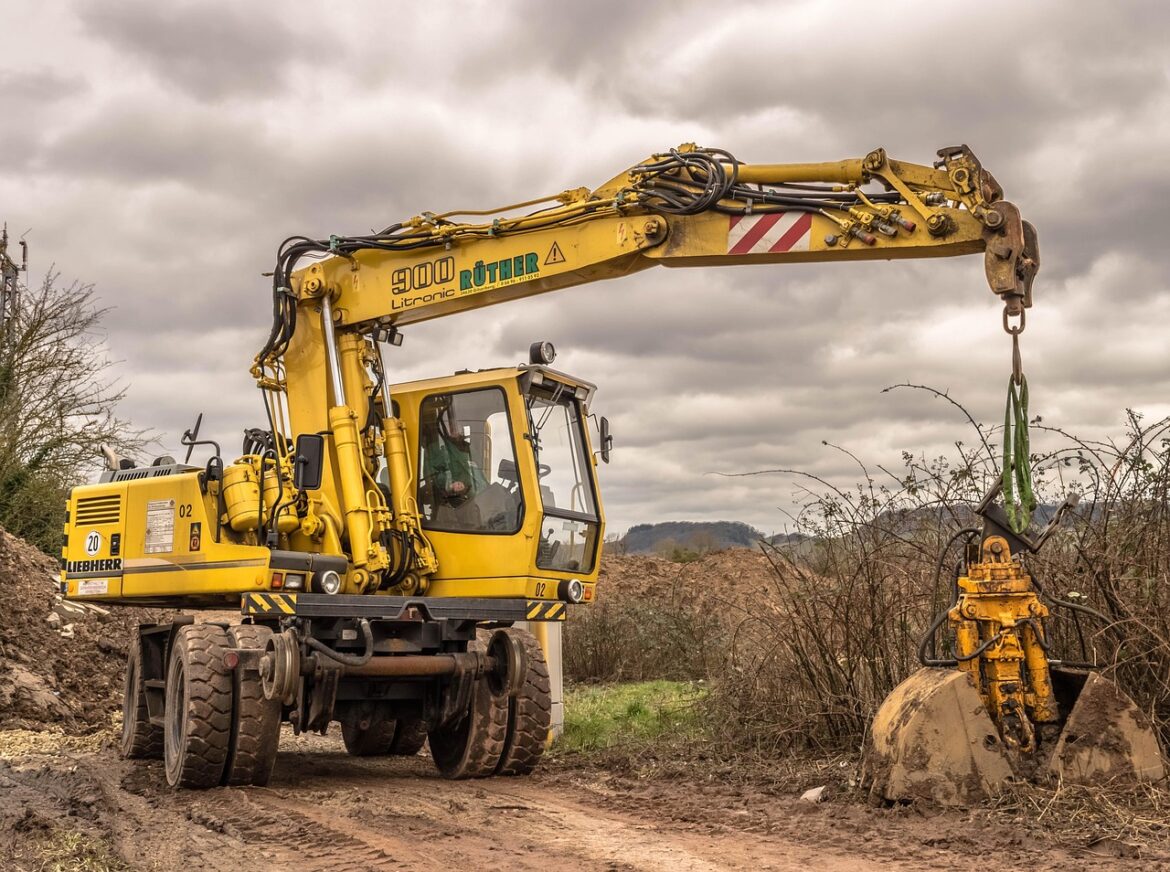 Revolutionizing Construction Workflows: AI, Cloud, and Modular Trends in 2025