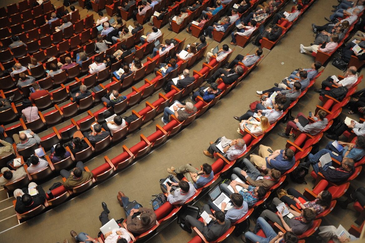 Shaping Global Leadership Trends 2025