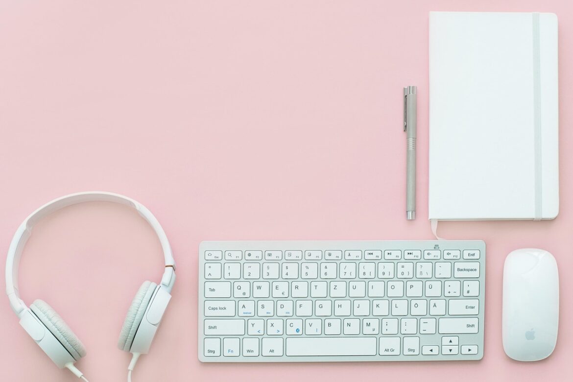 HR Heroes: 5 Trending Tools Making Workplaces Thrive in 2025