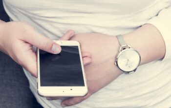 people using mental health app