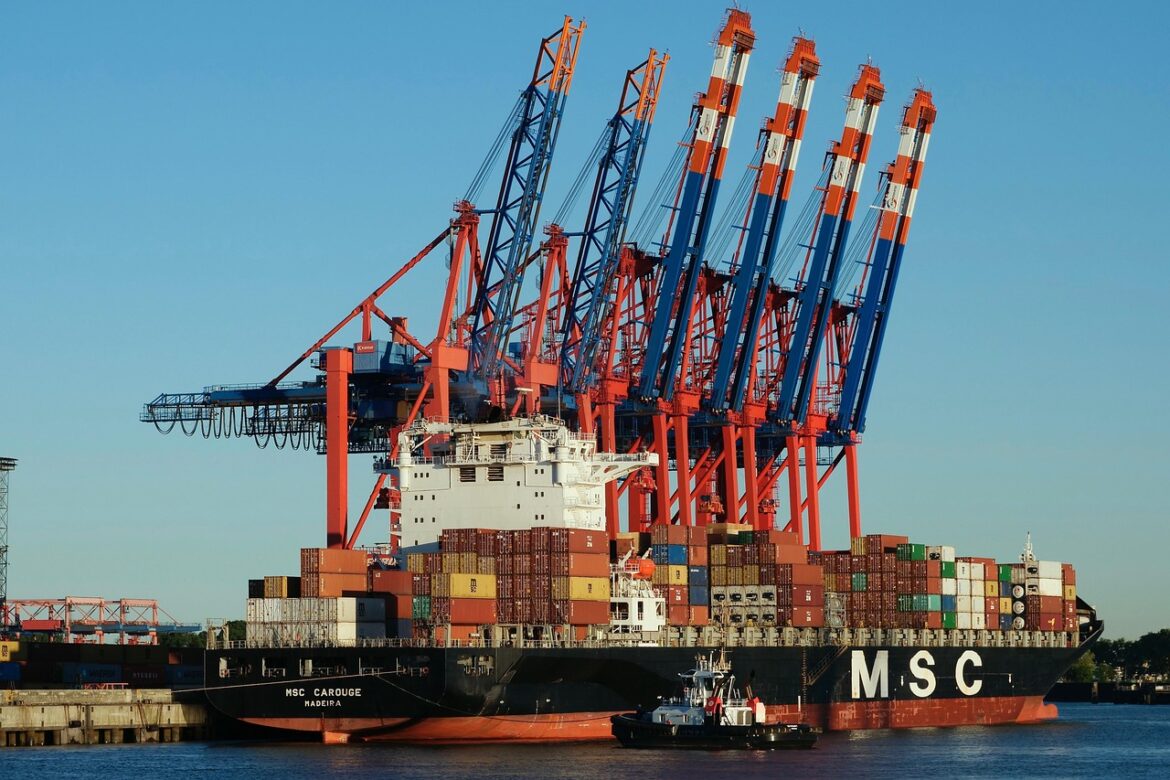 Navigating 2025s Supply Chain Waves: From Tariffs to Local Manufacturing