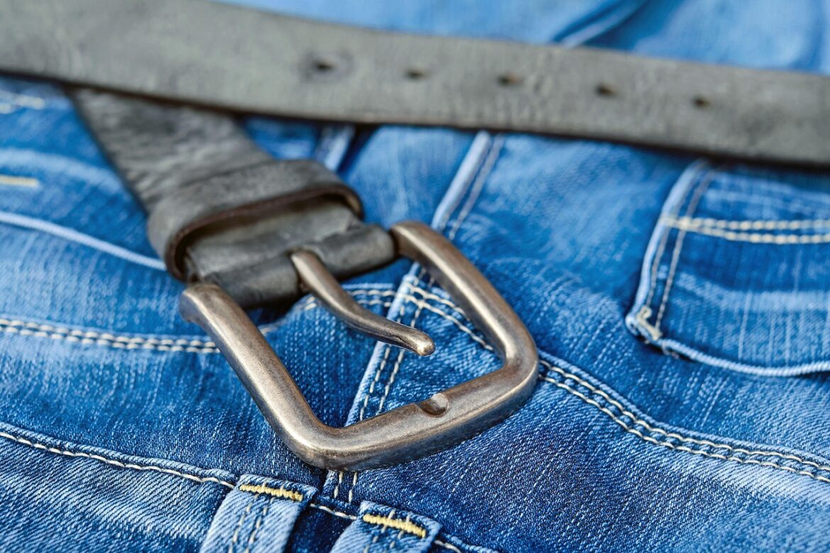 The Green Thread: 2025s Real-World Fashion Moves for a Sustainable Future