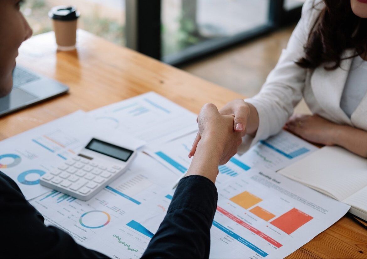 5 Must-Know Workplace Communication Trends for 2026
