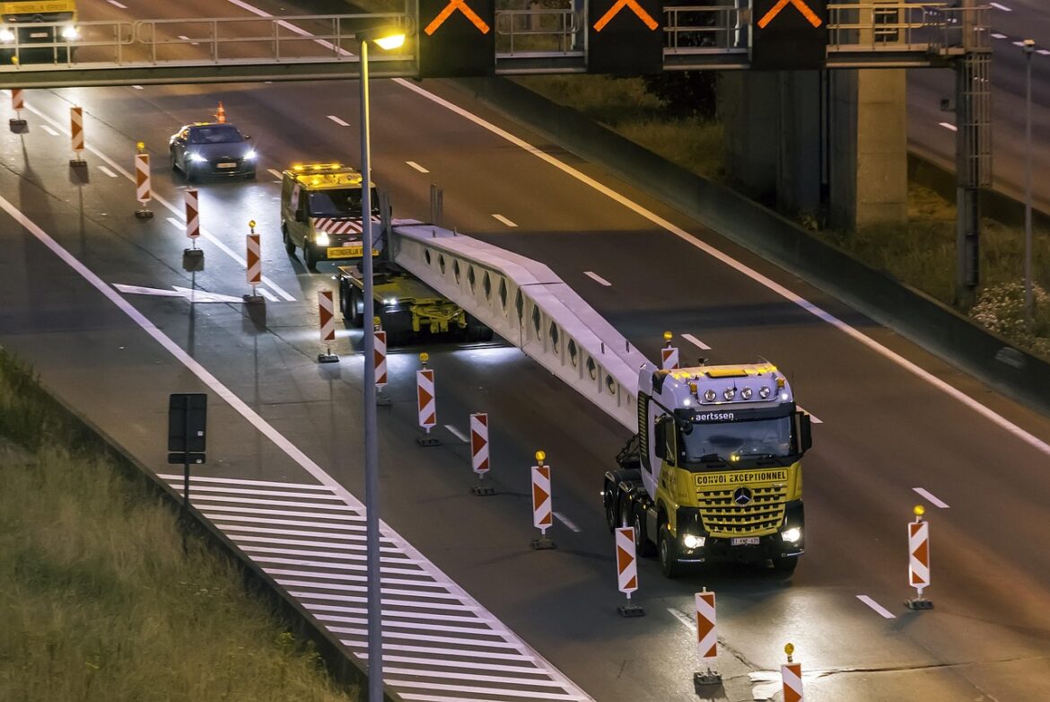Supply Chain Shakeups: Automation, Tariffs, and Tech Trends