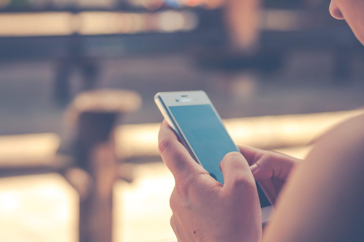 Mental Health Tech Trends of 2025: AI Chatbots, Digital Detox, and Personalized Therapy