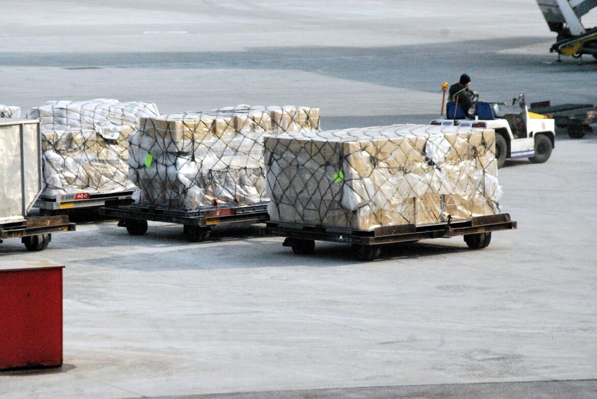 Supply Chains Ride Tariff Waves and Tech Surge in 2025