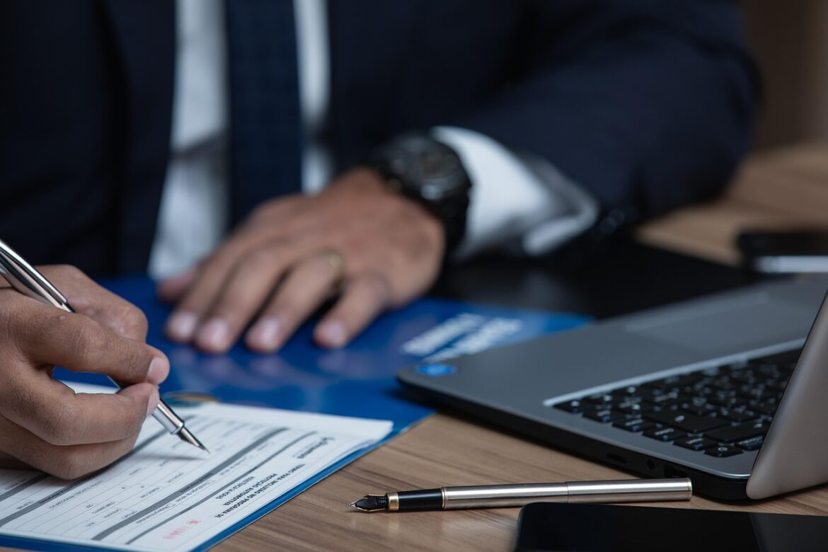 Navigating 2025s Regulatory Compliance Shifts: Real Stories and Smart Responses