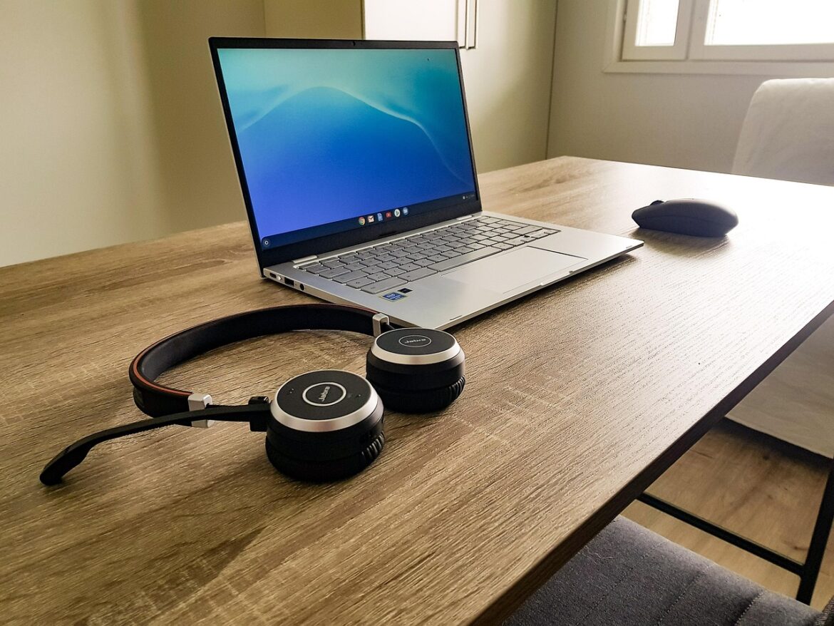 Top 5 Trending Hardware Tools Revolutionizing Project Management in 2025
