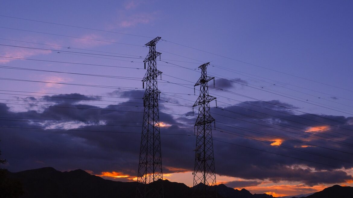 Navigating Cybersecurity Challenges in a Climate-Conscious Digital Age