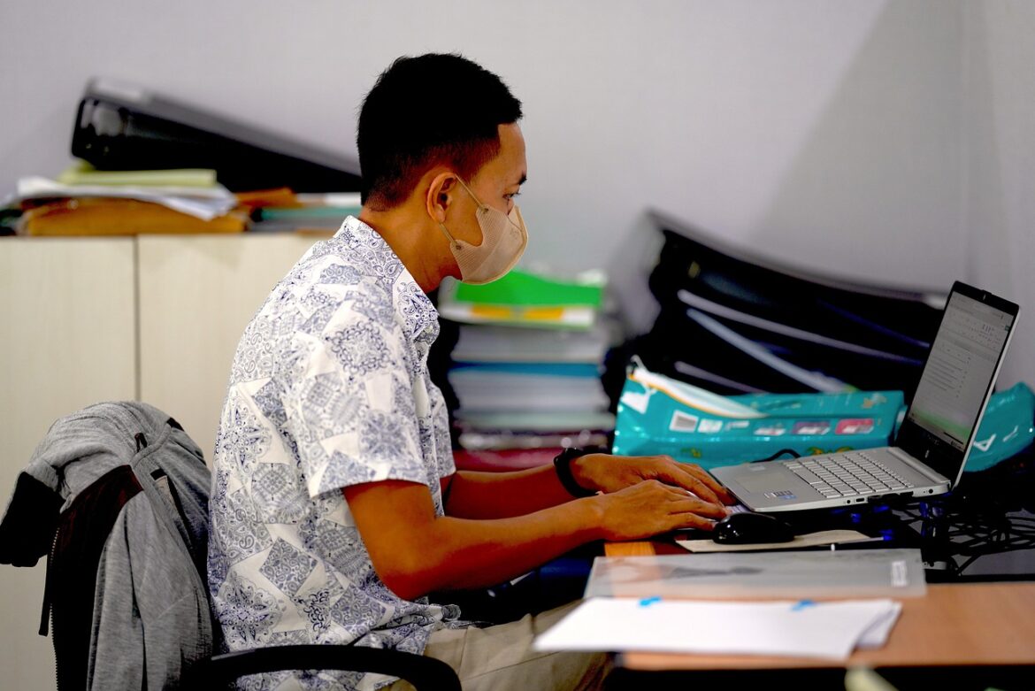 Inside The New Productivity Playbook: Real Workers, Real Routines