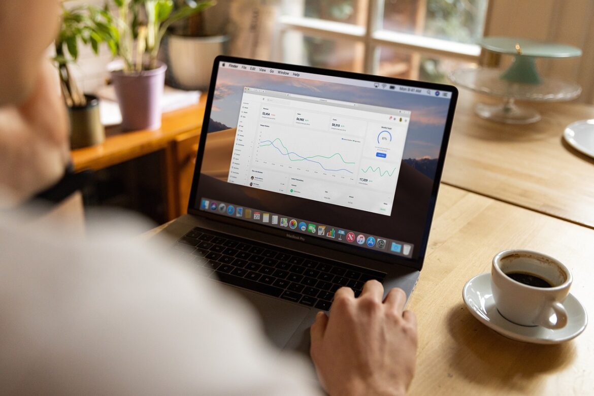Laptop Supply Chains: 2026s Game Changers
