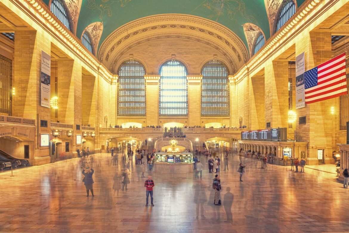 Travel Finance Buzz: 2026s Hot Trends and Smart Tips
